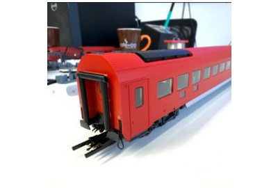 Zügig unterwegs – der neue Railjet 2 von ROCO